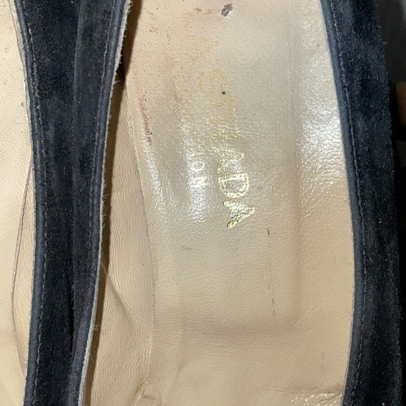 Prada Women's Black Suede Pumps Vintage Leather Soles Sz 35 - Picture 12 of 14